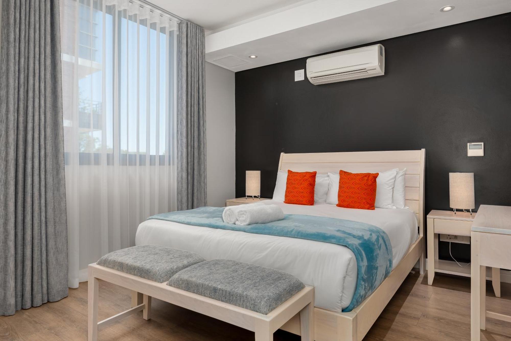 Warwick Apartments By Propr เคปทาวน์ ภายนอก รูปภาพ